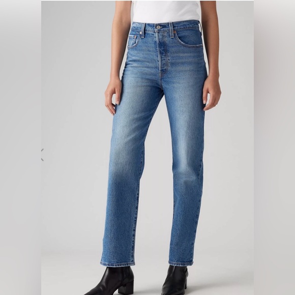 Levi's Denim - Levi's Women's Medium Wash Ribcage Straight Ankle Jeans Size 28